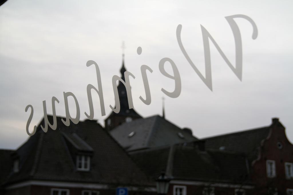 Gast-Und Weinhaus Zwiebelturm Kerken Exteriér fotografie